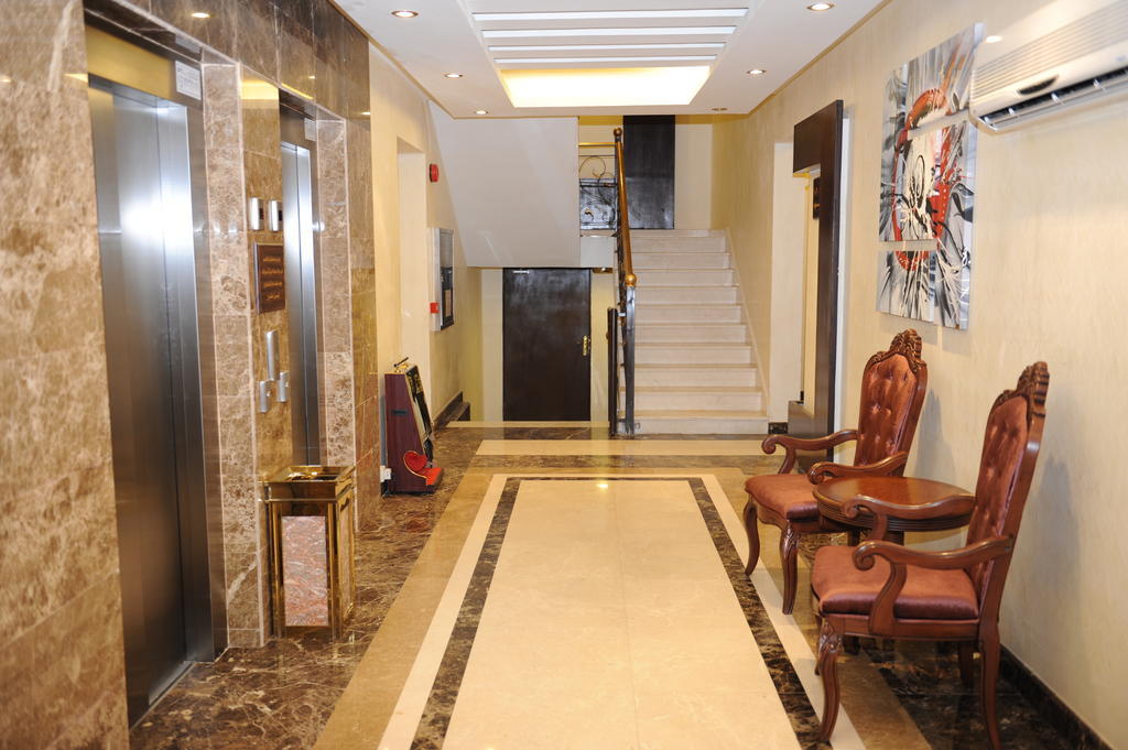 Hotelier Suites Riaad Buitenkant foto