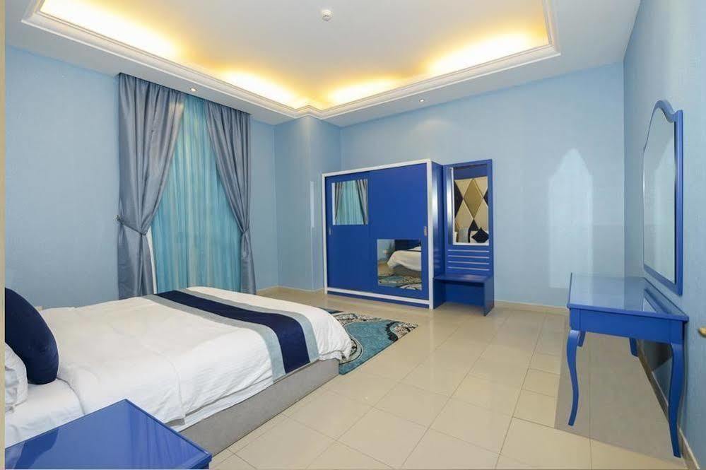 Hotelier Suites Riaad Buitenkant foto
